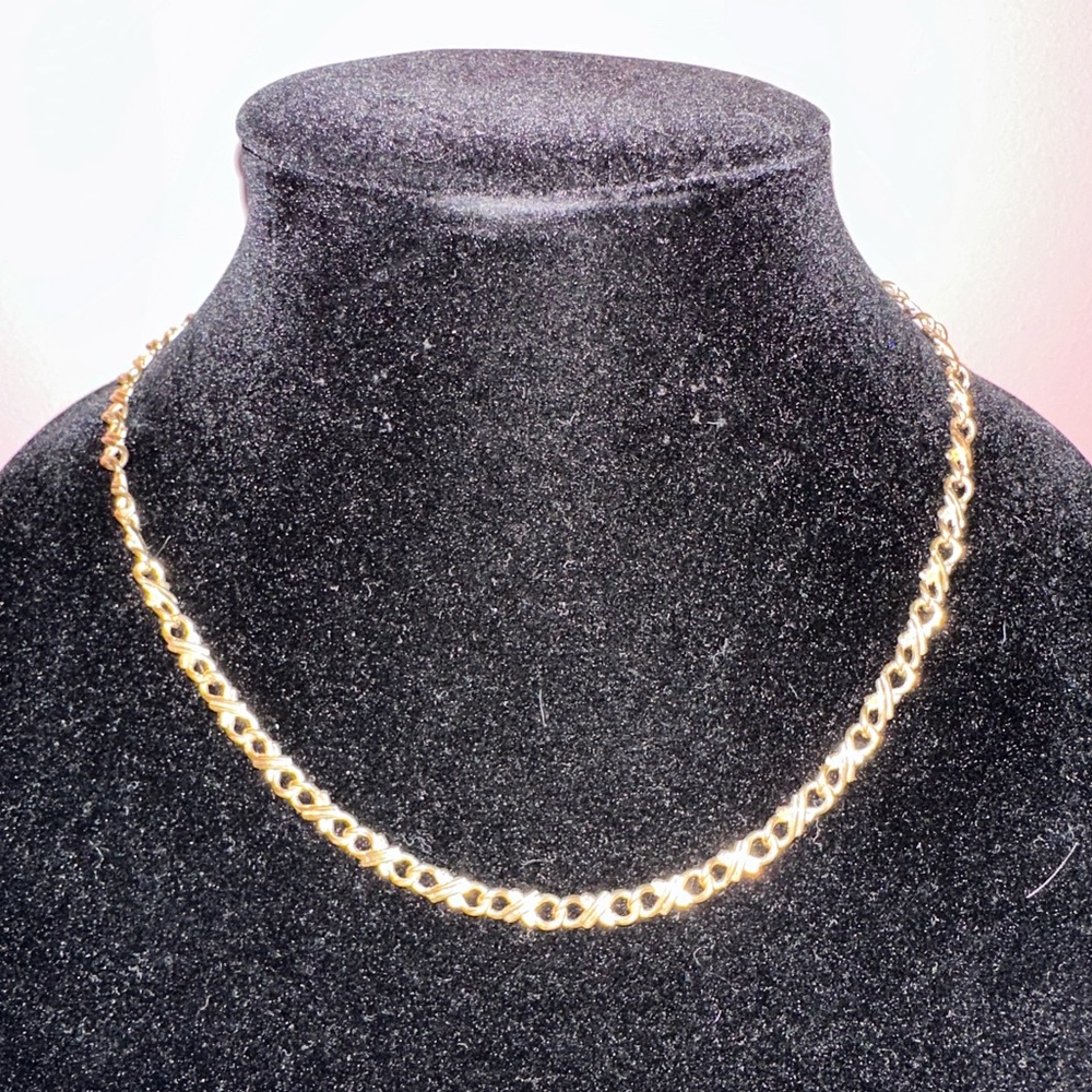 Good tone XOXO link chain necklace